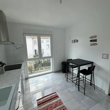 Instant Cosy Apartment